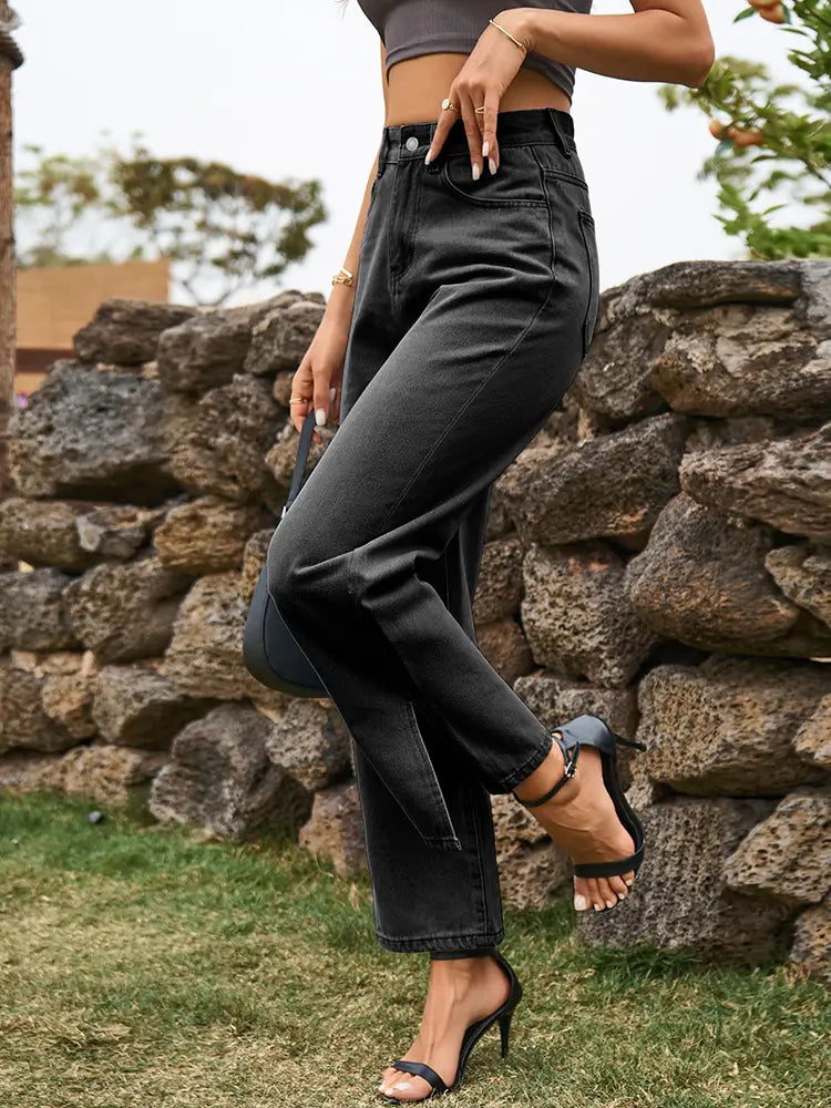 Classic Vintage Pants with a Flattering Fit
