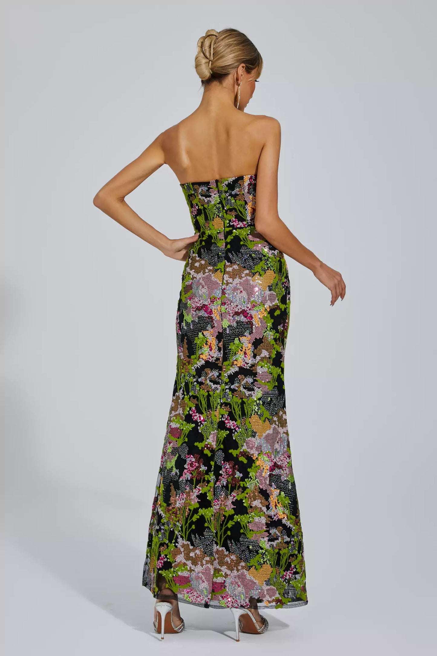 Classic Vintage & Enduringly Stylish Dress