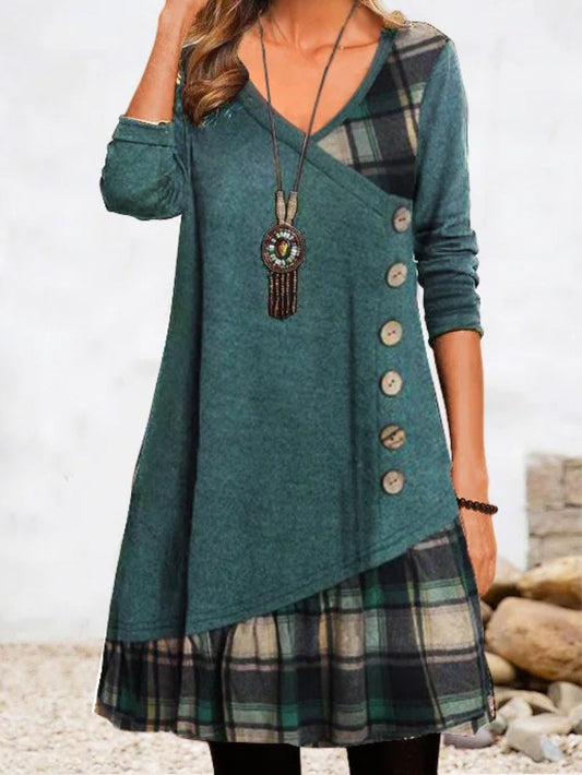 Classic Vintage Dress with a Flattering Fit