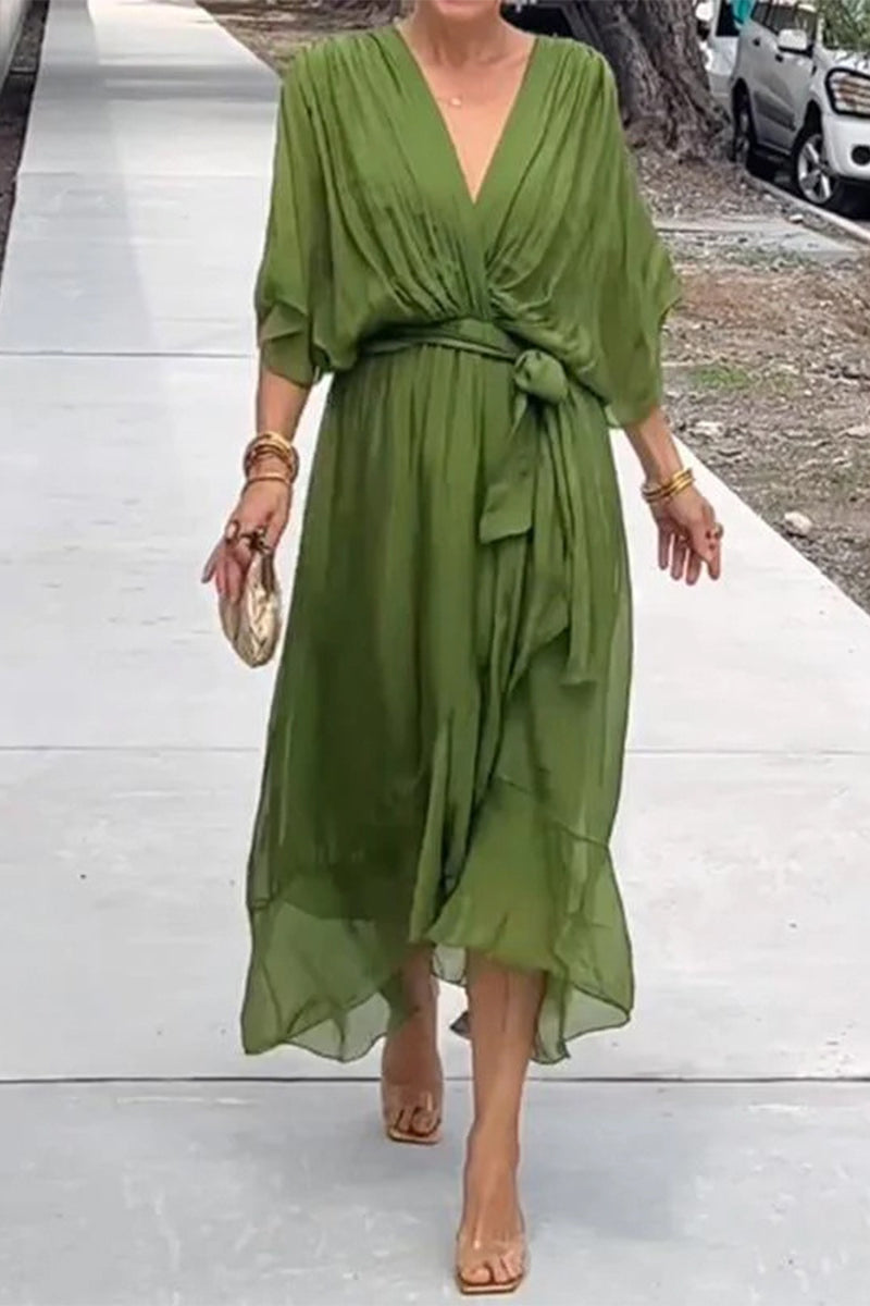 Sophisticated Dress with a Clean Classic Look