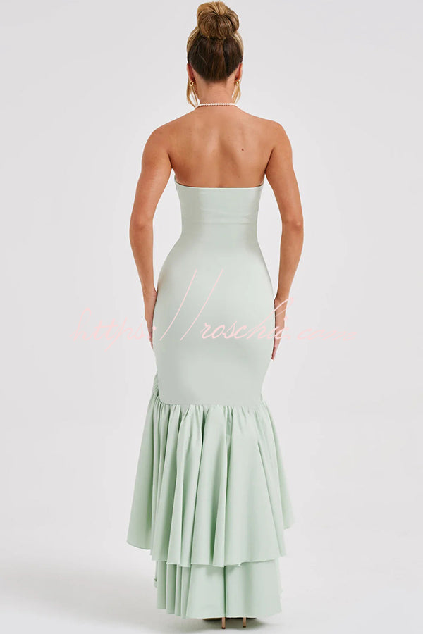 Well Tailored Dress with a Graceful Silhouette