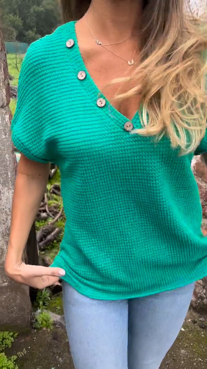 Beautifully Crafted Top in a Classic Style