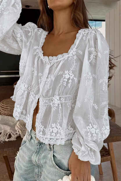 Beautifully Crafted Blouse in a Classic Style