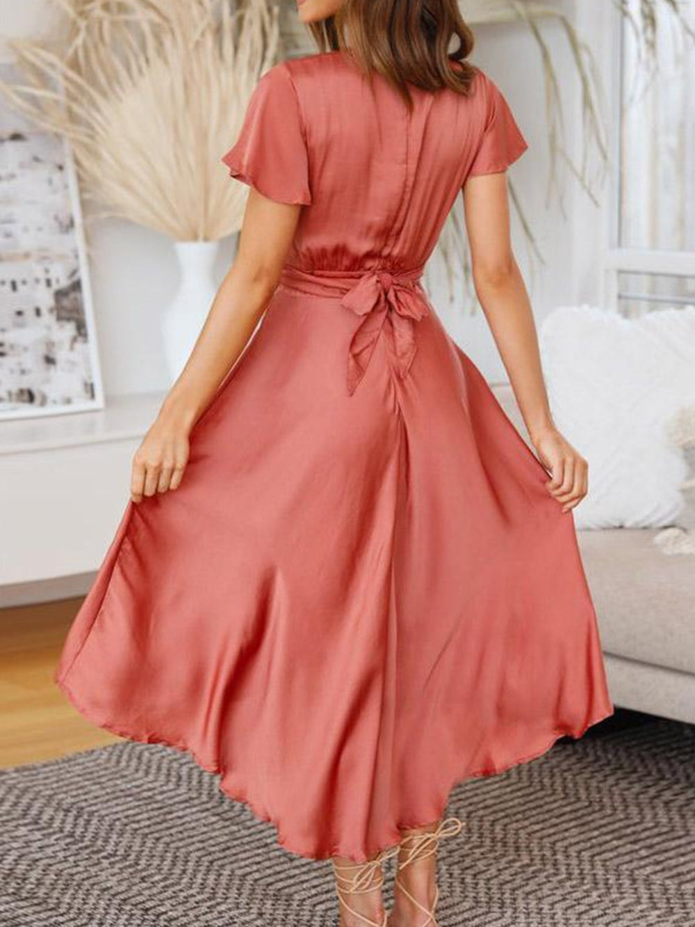 Classic Vintage & Enduringly Stylish Dress