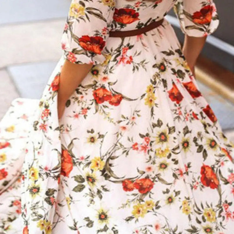 Effortlessly Elegant Dress with a Timeless Design