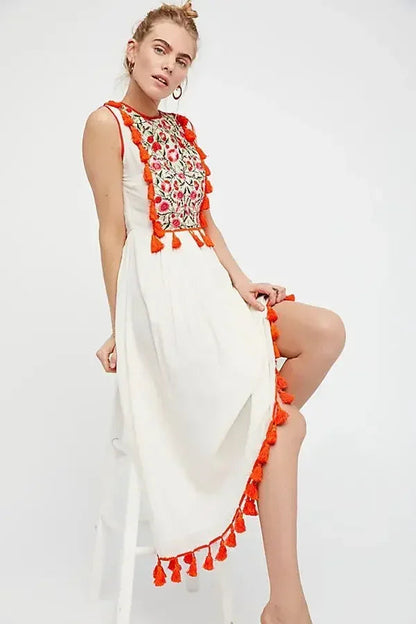 Classic Vintage Dress with a Flattering Fit