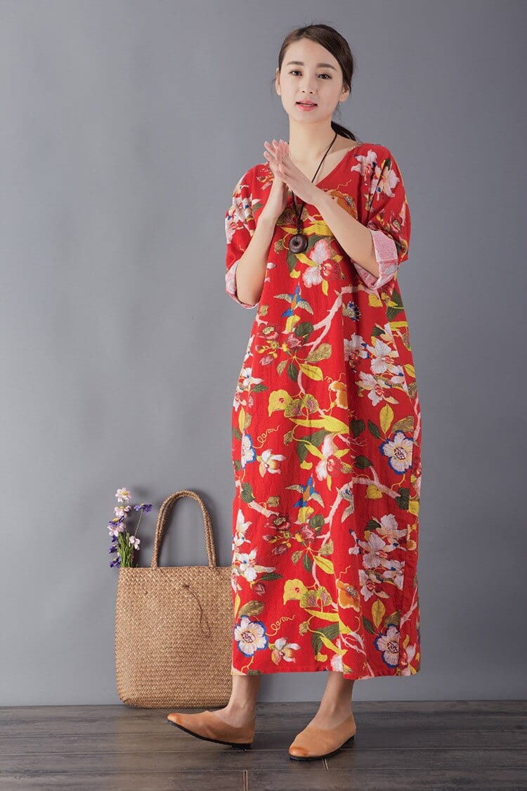 Gracefully Styled Dress for Any Occasion