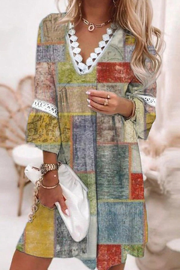 Classic Vintage Dress with a Flattering Fit