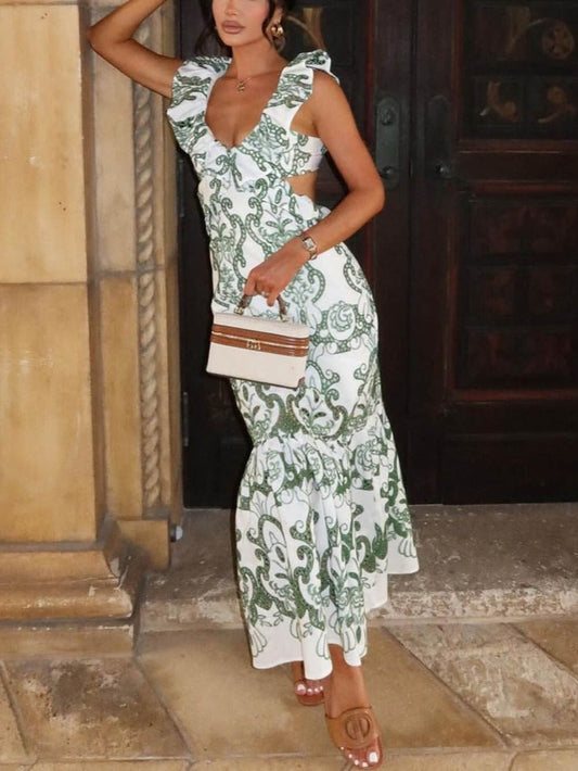 Well Tailored Dress with a Graceful Silhouette
