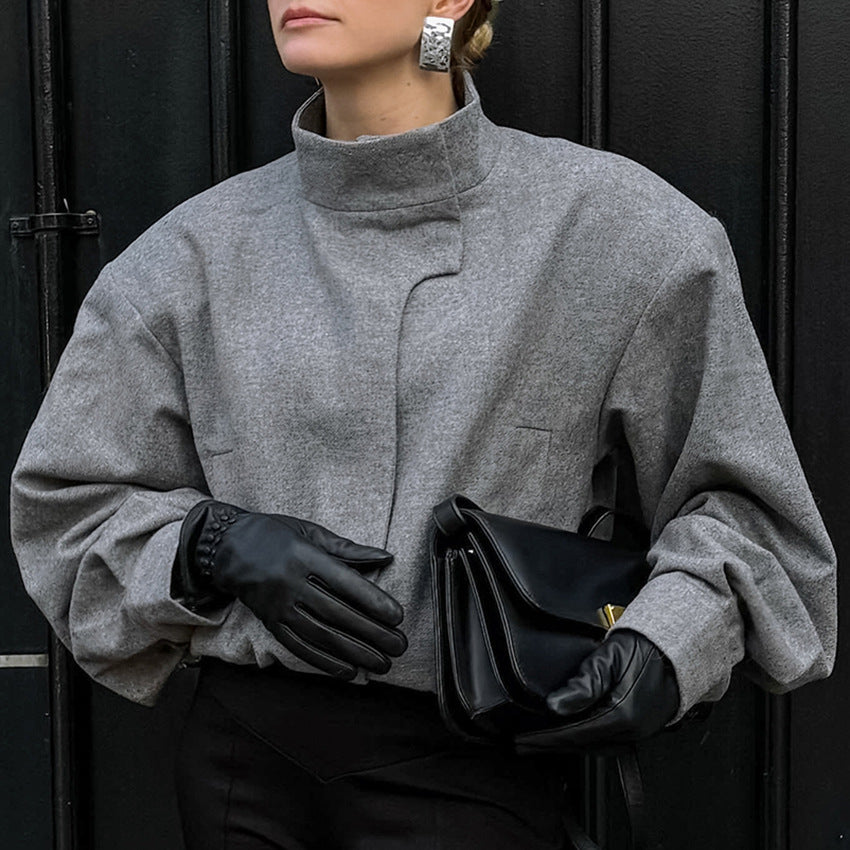 Effortlessly Elegant Coat with a Timeless Design