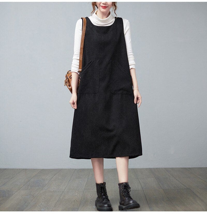 Classic Vintage Dress with a Flattering Fit
