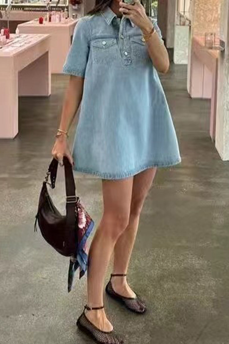 Classic Vintage Dress with a Flattering Fit