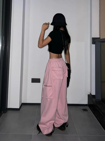 Well Tailored Pants with a Graceful Silhouette