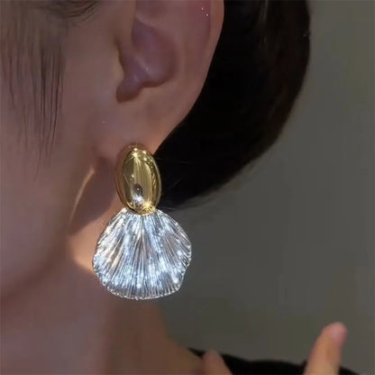 Classic Earring with Timeless Appeal