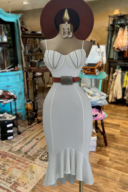 Sophisticated Dress with a Clean Classic Look