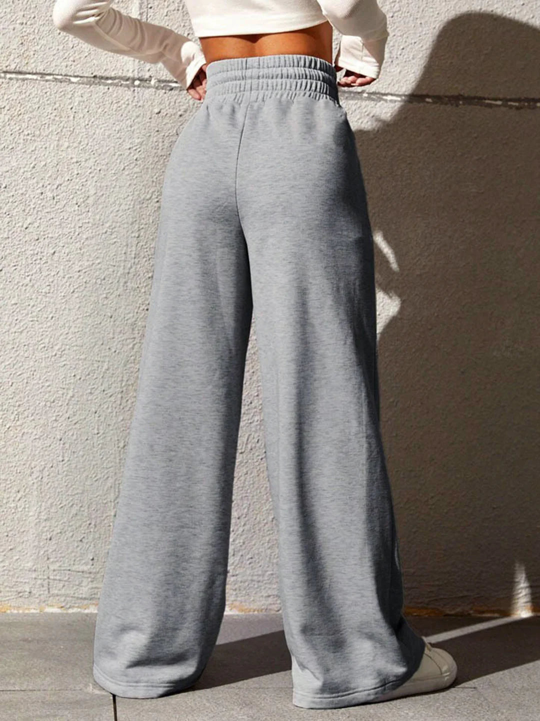 Gracefully Styled Pants for Any Occasion