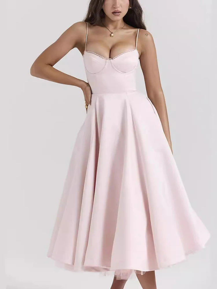 Classic Vintage & Enduringly Stylish Dress