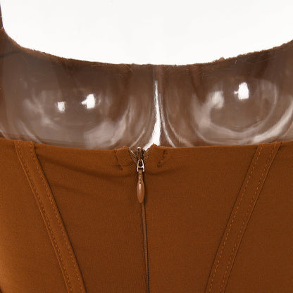 Effortlessly Elegant Dress with a Timeless Design