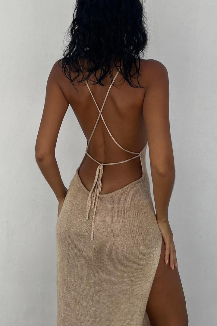 Gracefully Styled Dress for Any Occasion