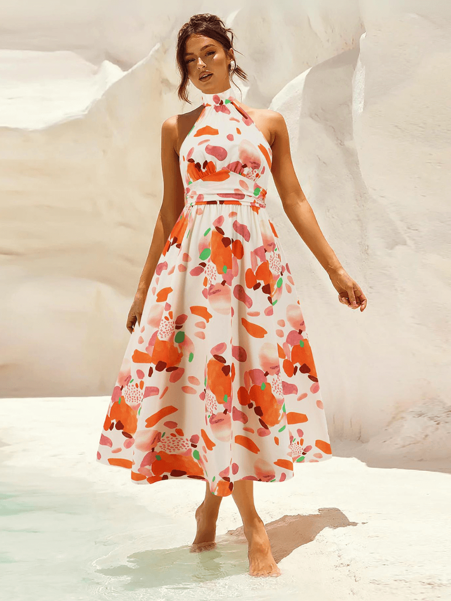 Beautifully Finished Dress in a Timeless Design