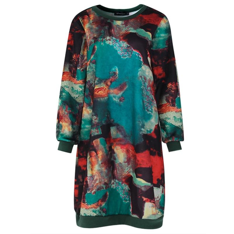 Well Tailored Sweater with a Graceful Silhouette