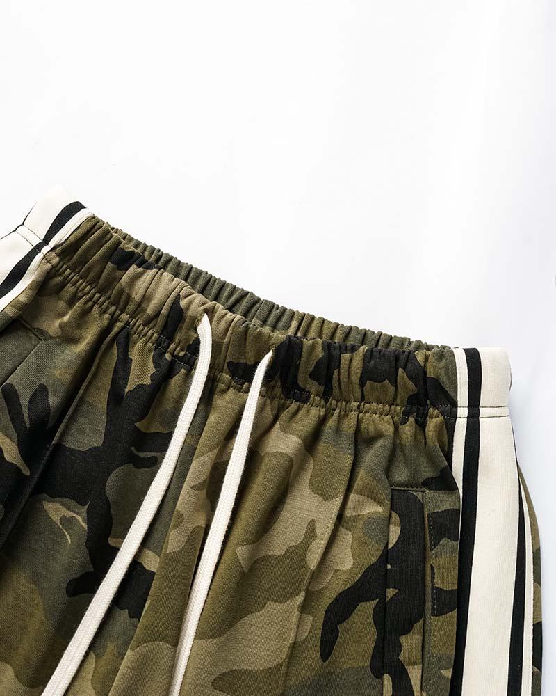 Well Tailored Pants with a Graceful Silhouette