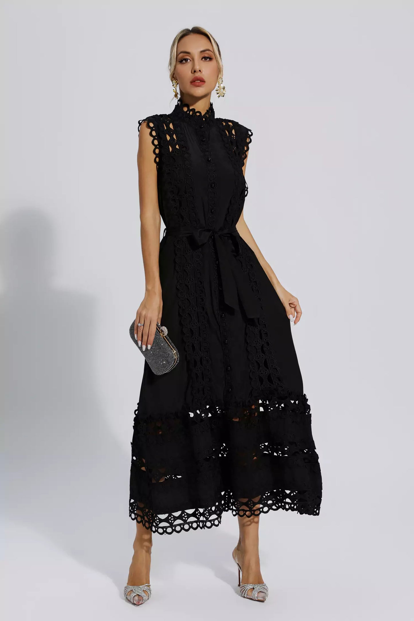 Gracefully Styled Dress for Any Occasion
