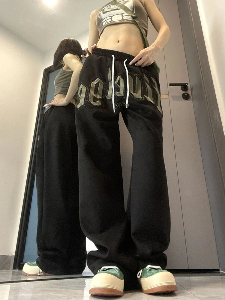 Beautifully Finished Pants in a Timeless Design