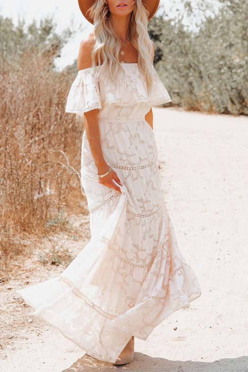 Beautifully Finished Dress in a Timeless Design