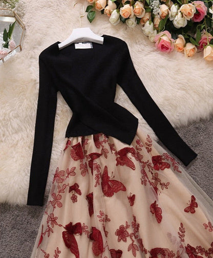 Sophisticated Dress with a Clean Classic Look