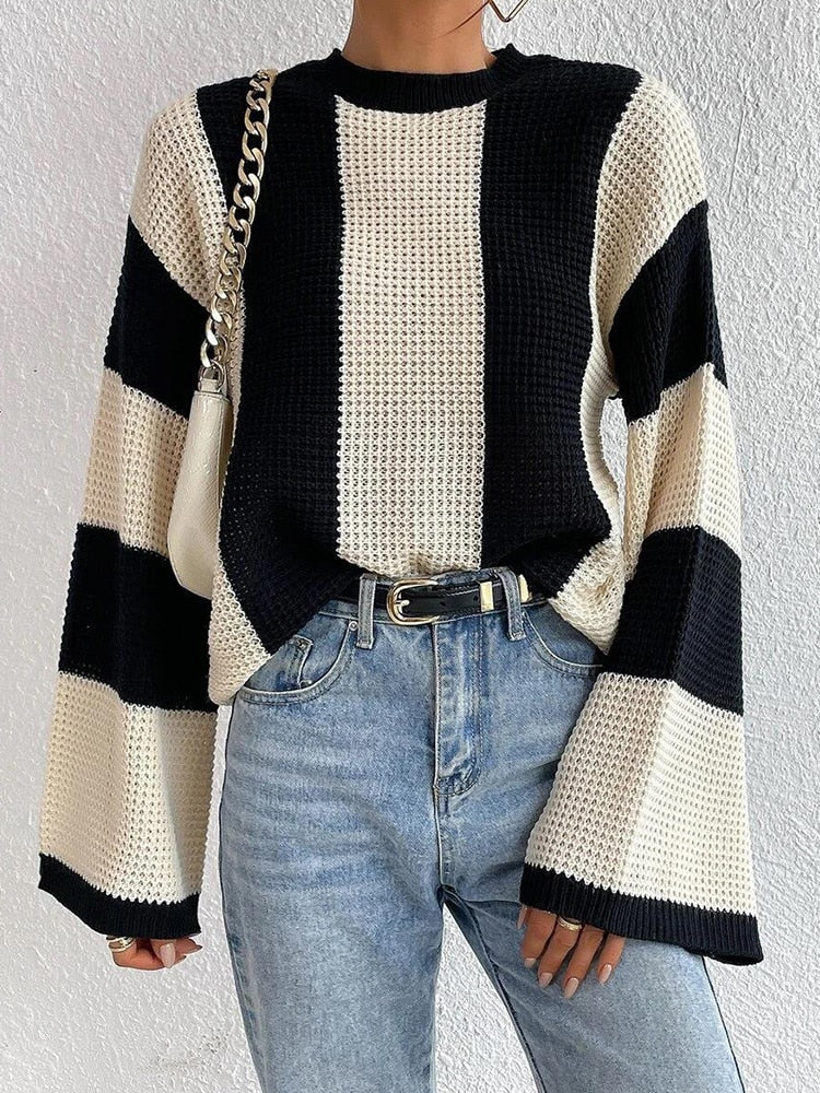 Classic Vintage Sweater with a Flattering Fit