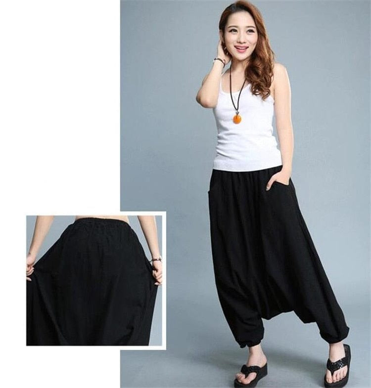 Effortlessly Elegant Pants with a Timeless Design