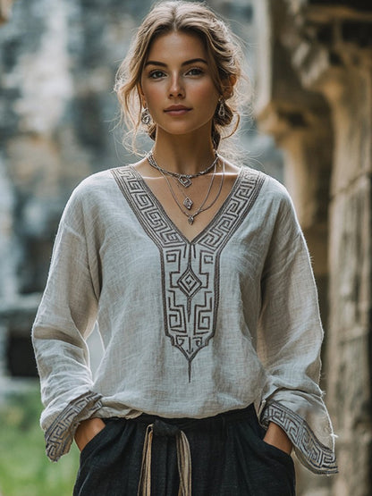 Effortlessly Elegant T-Shirt with a Timeless Design