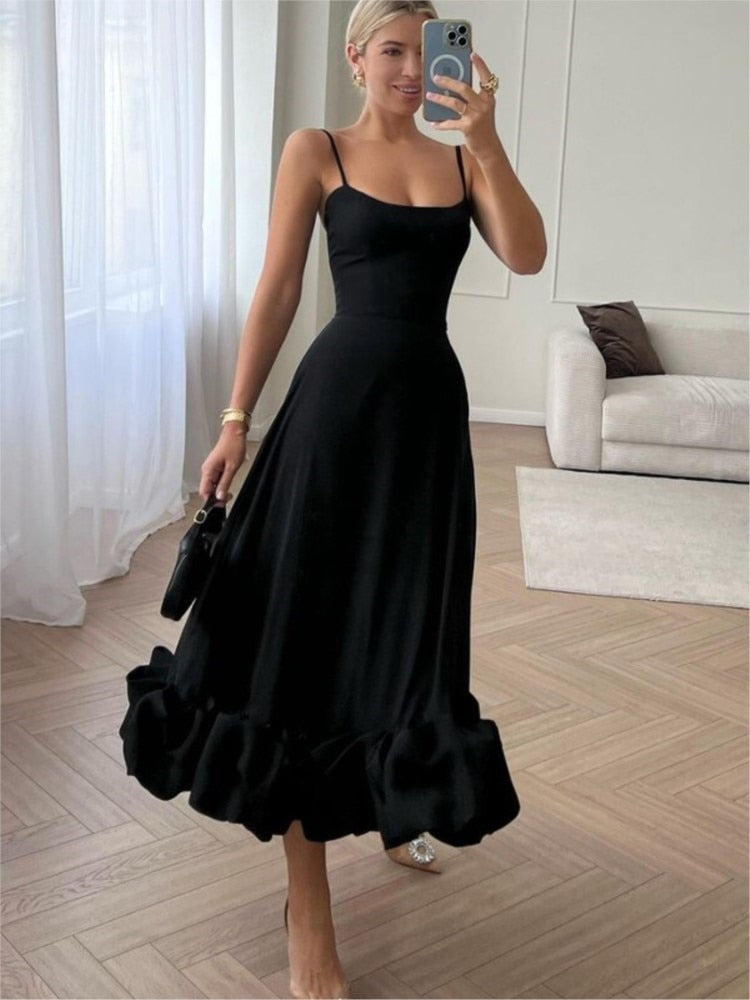 Gracefully Styled Dress for Any Occasion