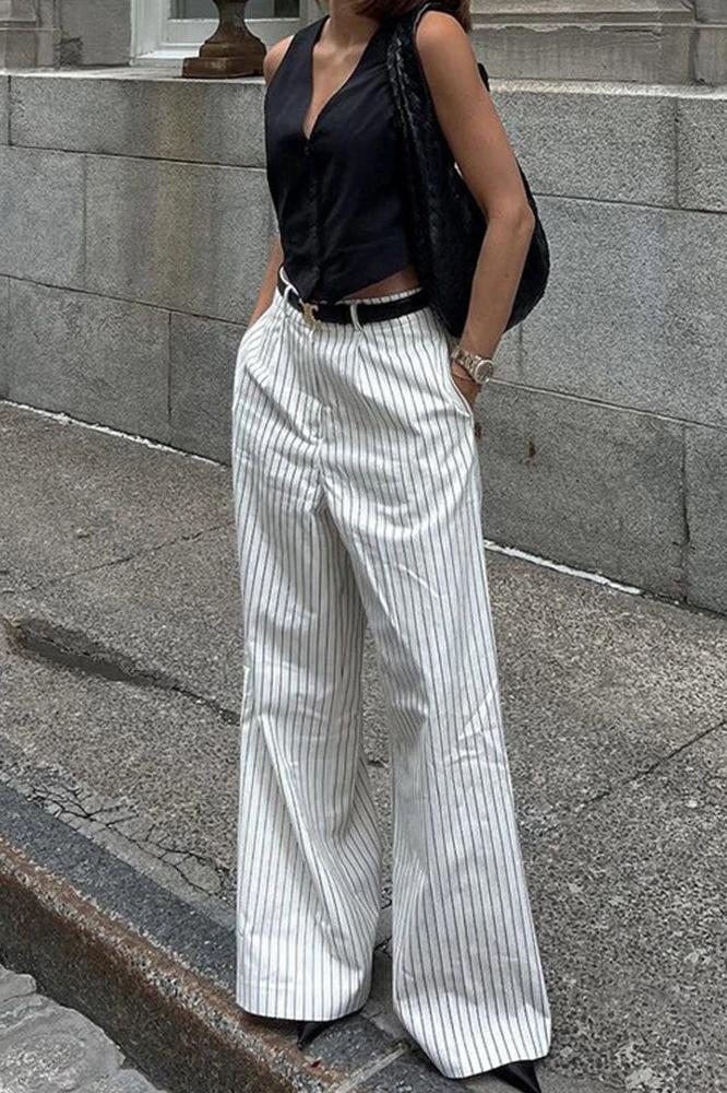 Polished Pants with an Effortless Classic Look