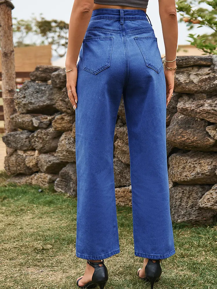 Classic Vintage Pants with a Flattering Fit