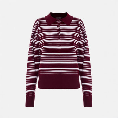 Well Tailored Sweater with a Graceful Silhouette