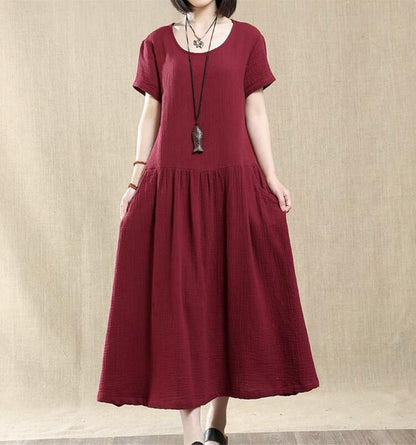 Effortlessly Elegant Dress with a Timeless Design
