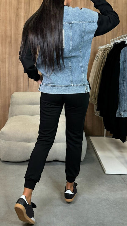 Classic Vintage Shirt with a Flattering Fit
