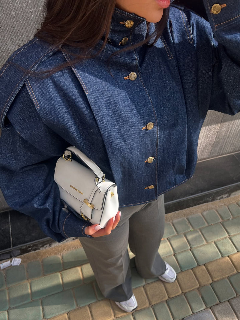 Polished Jacket with an Effortless Classic Look