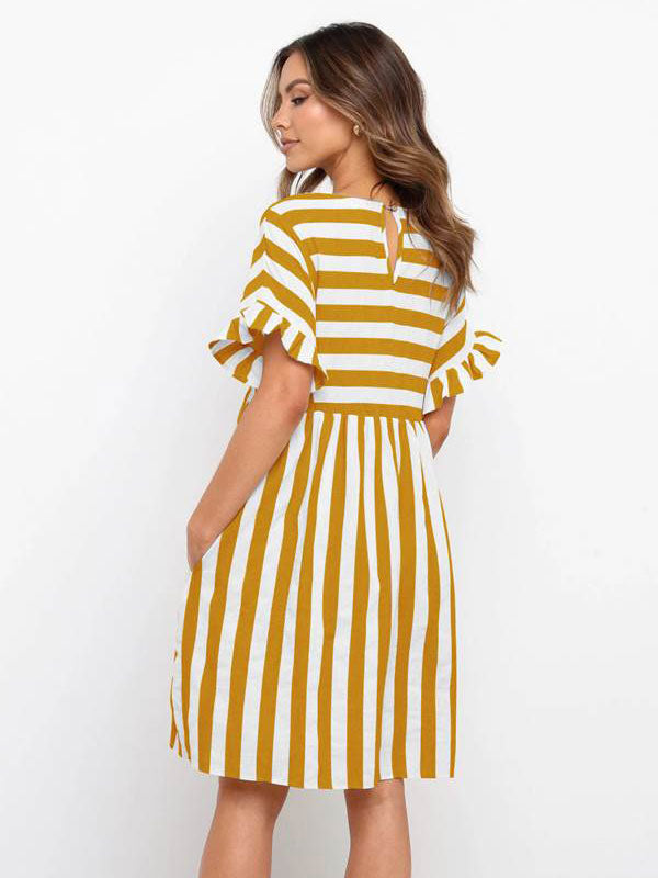 Well Tailored Dress with a Graceful Silhouette
