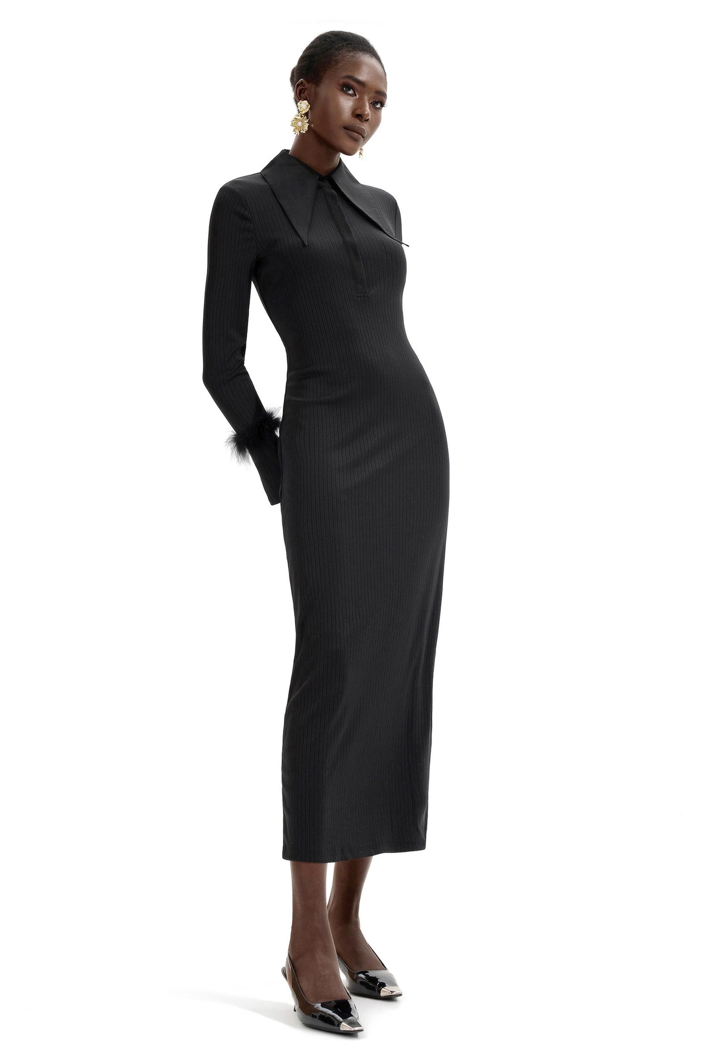 Beautifully Finished Dress in a Timeless Design