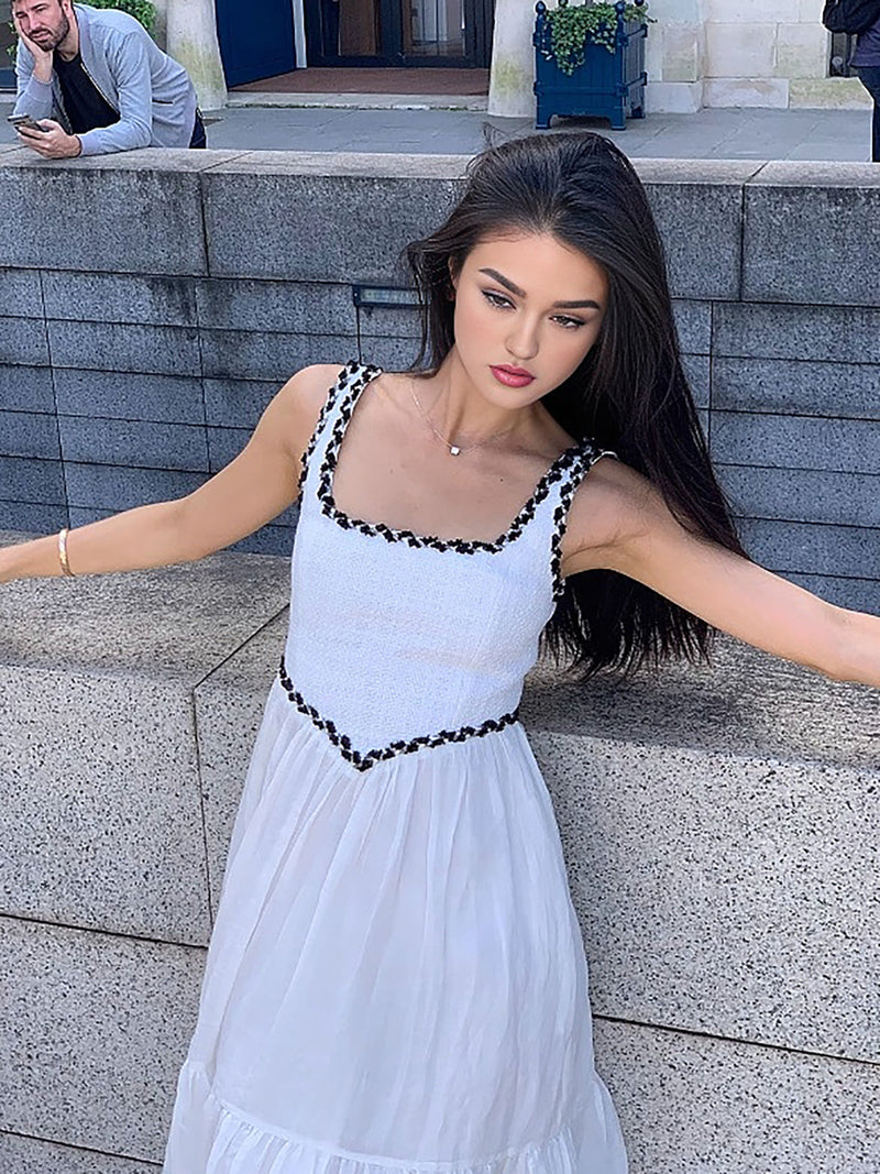 Beautifully Crafted Dress in a Classic Style