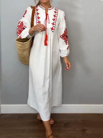 Gracefully Styled Dress for Any Occasion