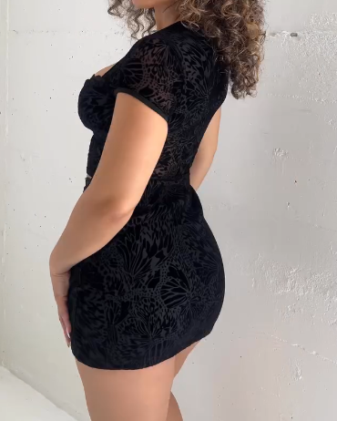 A Vintage Style Dress with Delicate Timeless Details