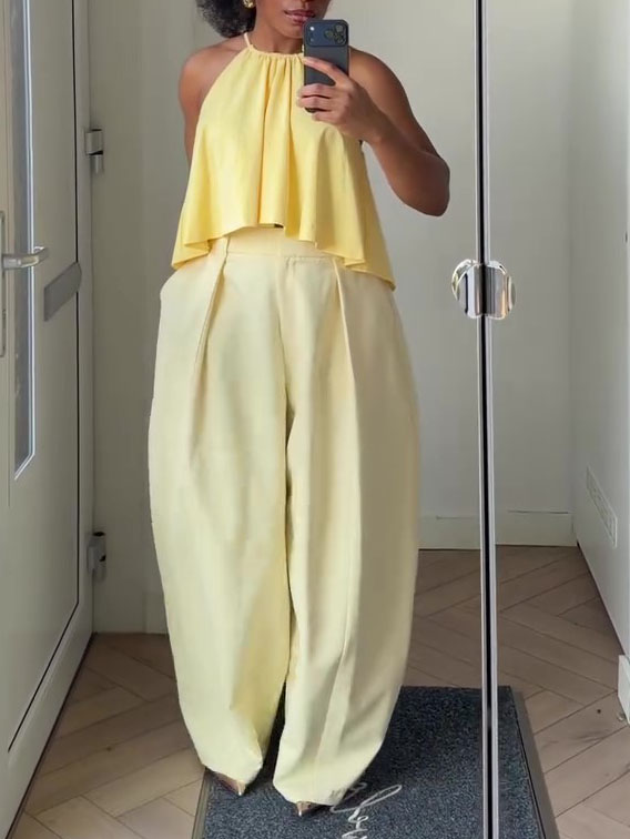 Sophisticated Pants with a Clean Classic Look