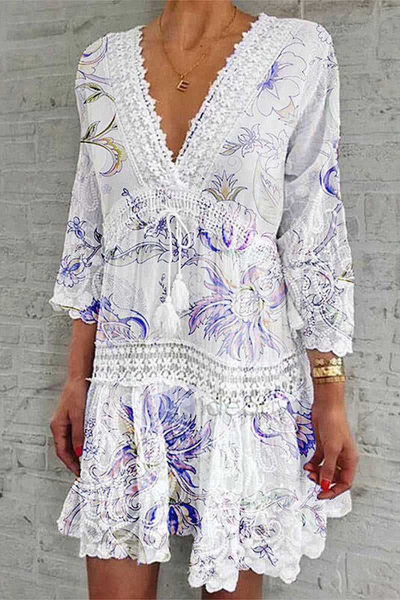 Classic Vintage Dress with a Flattering Fit