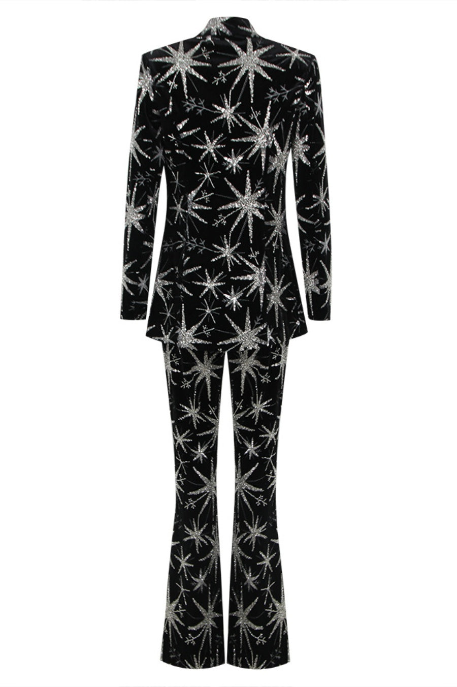 Well Tailored Garment with a Graceful Silhouette