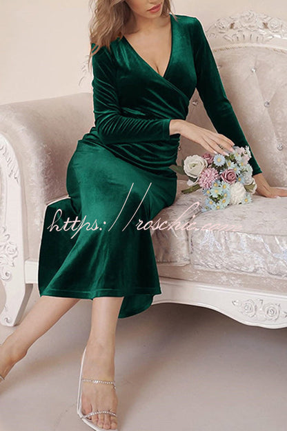 Classic Vintage & Enduringly Stylish Dress
