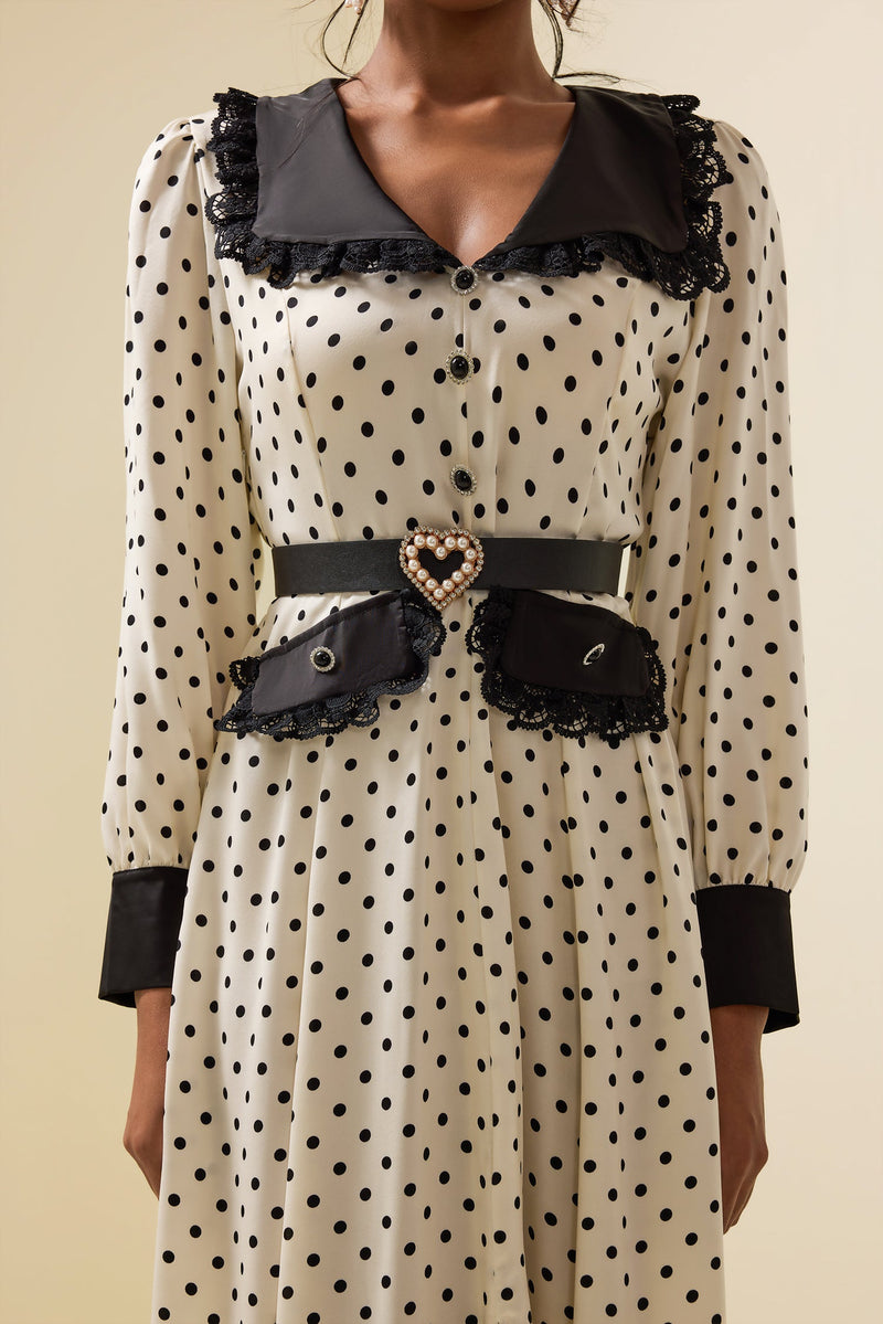 Classic Vintage Dress with a Flattering Fit